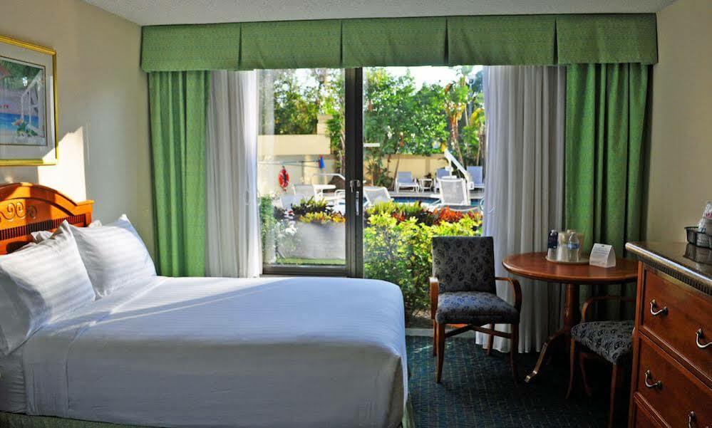 Holiday Inn Express Boca Raton - West By Ihg Eksteriør bilde